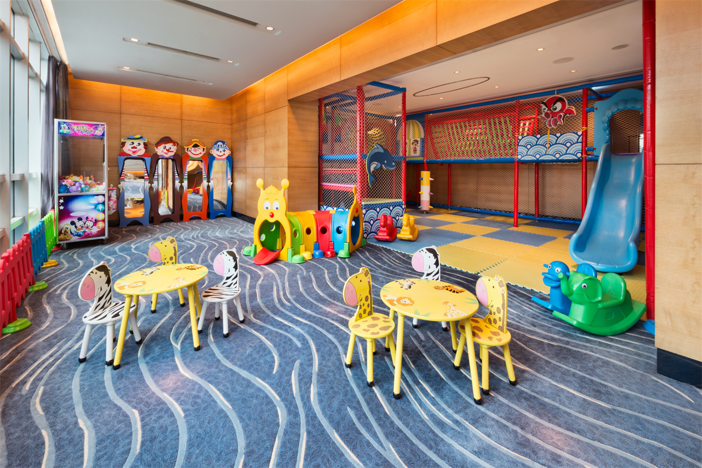 Indoor_Kids_Center-low res.jpg